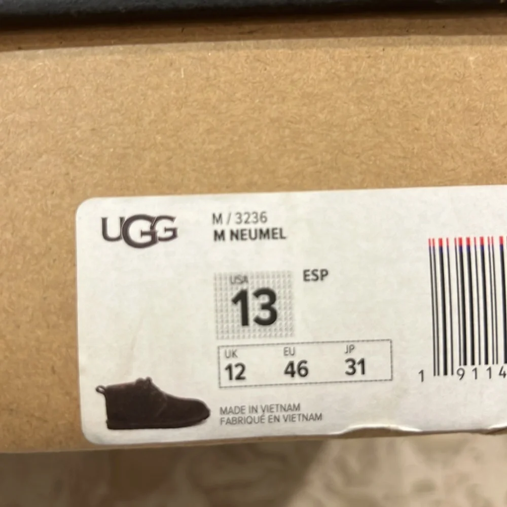 UGGS Neumel Chukka Boot - Dusted Cocoa Size 13